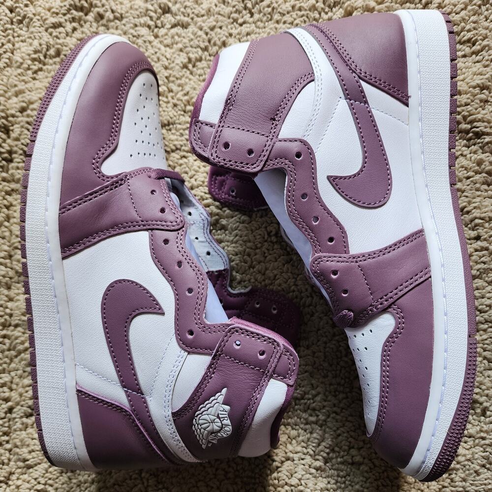 Air Jordan 1 Retro OG High Mauve Brand New Sz 9.5